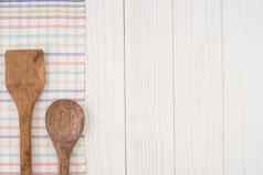 木勺子抹刀餐巾白色木选项卡