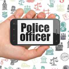 法律概念手持有智能手机警察官显示