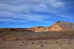 色彩斑斓的山湖秘鲁安第斯山脉