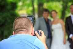 婚礼摄影师行动采取图片新娘新郎