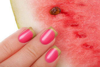 粉红色的指甲西瓜