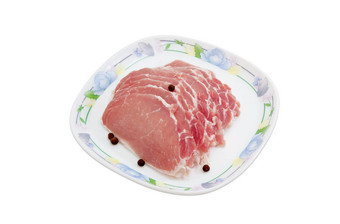 切片未煮过的猪肉里脊肉五香粉光后台