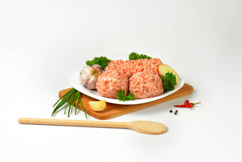 生剁碎<strong>肉肉</strong>丸