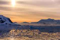 日落山冰山lemaire海峡antarc