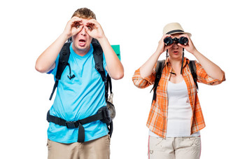 年轻的夫妇背包双筒望远镜白色引入