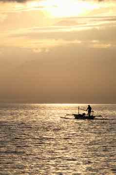 渔夫早....林贾尼火山龙目岛印尼