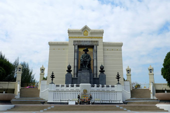 王罗 摩纪念碑位于phra普塔约德法桥专用的王建立了资本曼谷
