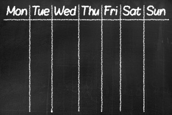 黑板上文本周一的周二周三周四星期五周六周日