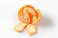 去皮成熟的橘子
