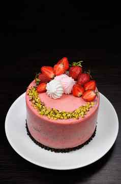 草莓摩丝蛋糕