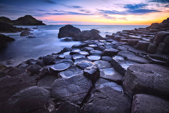 日落岩石形成巨人<strong>铜锣</strong>县安特里姆北部爱尔兰