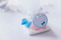 婴儿淋浴蓝色的糖果礼物盒子