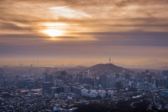 日出首尔城市天际线视图南韩国