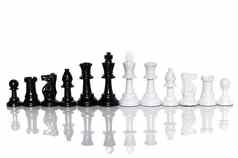 黑色的白色国际象棋白色背景领袖团队合作概念成功