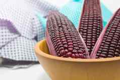 图像紫色的甜蜜的玉米美丽的粮食健康的Colorfu