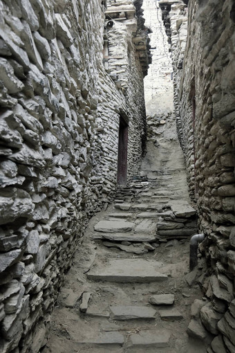 石头街令人惊异的尼泊尔山村