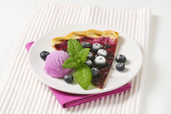 蓝莓蛋挞冰奶油