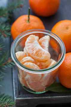 新鲜的橘子叶子分支冷杉树俄罗斯圣诞节一年传统