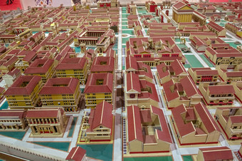 微型纸板重建古老的罗马城市