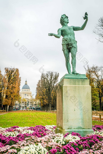 万<strong>神殿</strong>雕像花园卢森堡