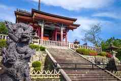 龙雕像前面清水寺寺庙《京都议定书》日本