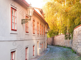 中世纪的狭窄的鹅卵石街小古老的房子<strong>新增功能</strong>斯维特hradcany区布拉格捷克共和国