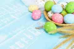 快乐复活节!色彩斑斓的复活节鸡蛋巢纸明星