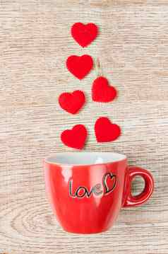 红色的心红色的咖啡杯