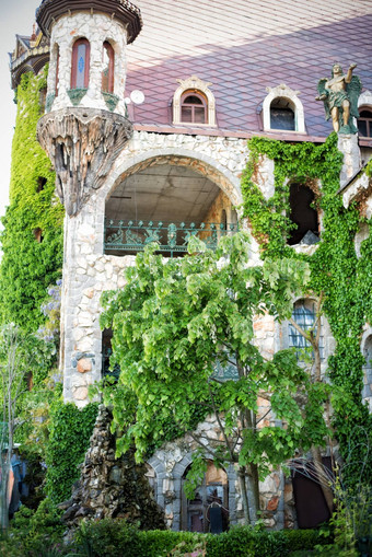 美丽的童话语言城堡burgas保加利亚墙城堡绿色花花园