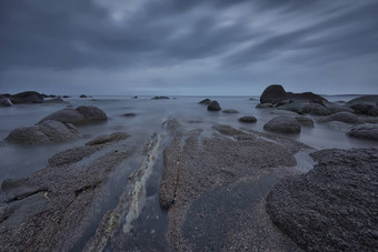 <strong>海景</strong>日出多云的早....美丽的自然<strong>海景蓝色</strong>的小时岩石日出海日出黑色的海海岸atiachernomoretz