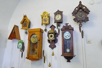 房间展品古老的时钟时代松鼠城堡mukachevo乌克兰