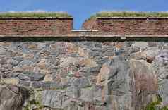 防守石头墙grass-topped砖城堡状建筑