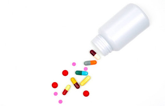 抗生素胶囊溢出药丸瓶孤立的白色背景剪裁路径抗生素药物合理的概念健康政策健康保险概念全球医疗保健概念制药行业药店背景健康预算