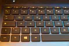 英语键盘最新的一代一代电脑