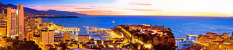 基督山卡 罗城市景观色彩斑斓的晚上全景视图