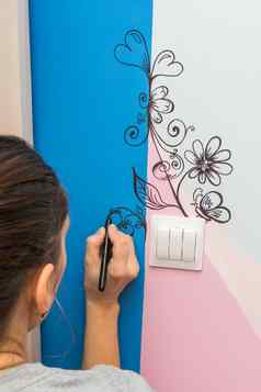 艺术家油漆标记模式墙孩子们的房间