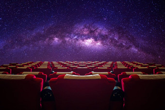 电影<strong>大厅</strong>红色的座位乳白色的星系