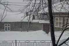 雄伟的视图住宅区重降雪冬天