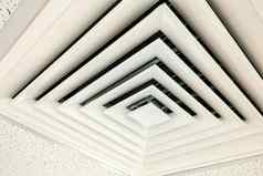 空气管天花板白色空气管广场形状条件等现代空气护发素空气等天花板白色管调节加热建筑天花板