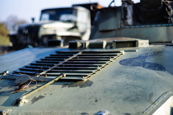 损坏的身体军事装甲步兵部分车辆照片户外军事车辆博物馆护甲损坏的战场上