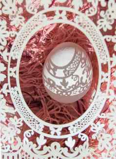复活节美丽的复活节卡透空式垂直椭圆形框架美丽的阴影秋天白色蛋绿色背景前视图