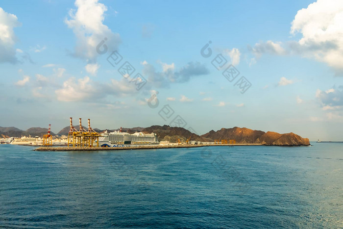 马斯喀特阿曼12月旅游衬管海岸峡湾海湾阿曼