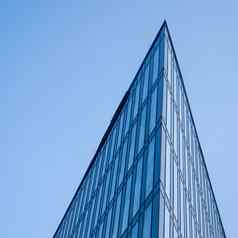现代建筑非标准的形式玻璃