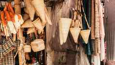 梅加拉亚邦手工艺品艺术工艺品使狗竹子产品竹子狗工作凳子篮子钓鱼陷阱容器显示手摇纺织机工艺品市场梅加拉亚邦