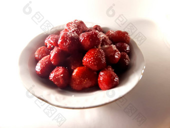 红色的成熟的草莓照片浆果素食者食物