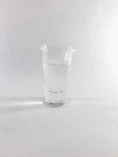 喝透明的玻璃液体纯水玻璃Phot