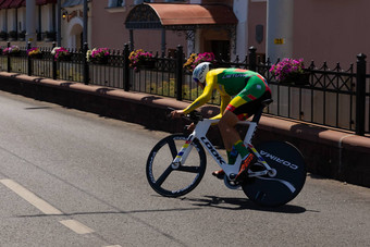 明斯克白俄罗斯6月骑自行车的人立陶宛纳瓦尔道斯卡斯参与但分裂开始个人比赛欧洲游戏事件6月明斯克白俄罗斯