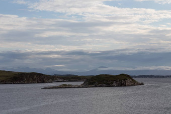 挪威岛阿维罗伊北欧景观北秋天图片