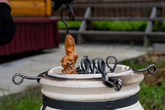 串筒状泥炉烹饪烤肉串肉筒状泥炉