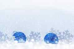 圣诞节作文蓝色的球雪花雪空白问候卡设计的地方文本复制空间